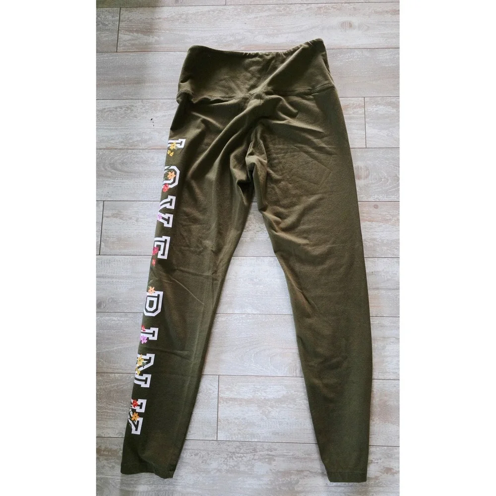 PINK‎ Victoria's Secret Olive Green Floral Logo Leggings L Athleisure